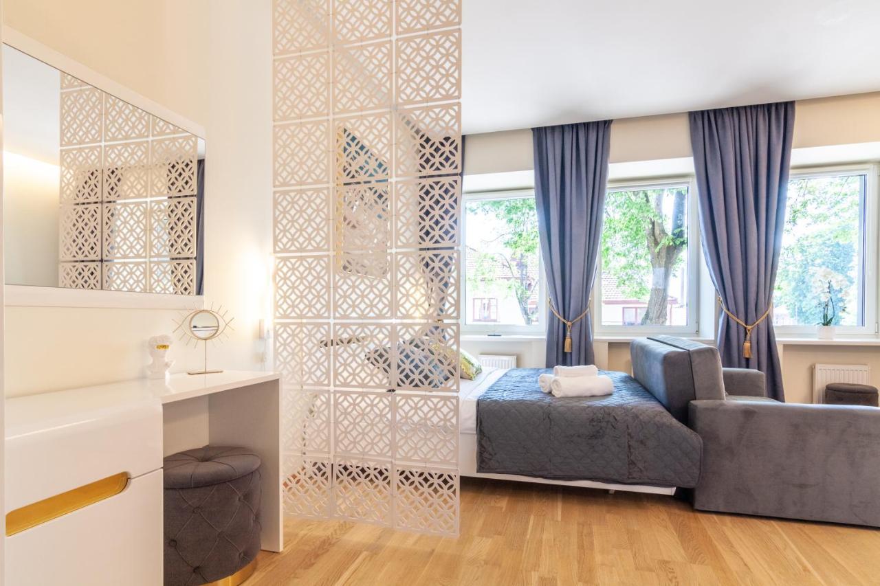 Central Square Apartments Паланга Екстериор снимка
