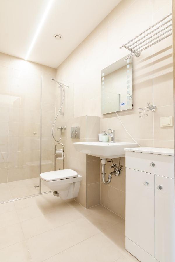 Central Square Apartments Паланга Екстериор снимка