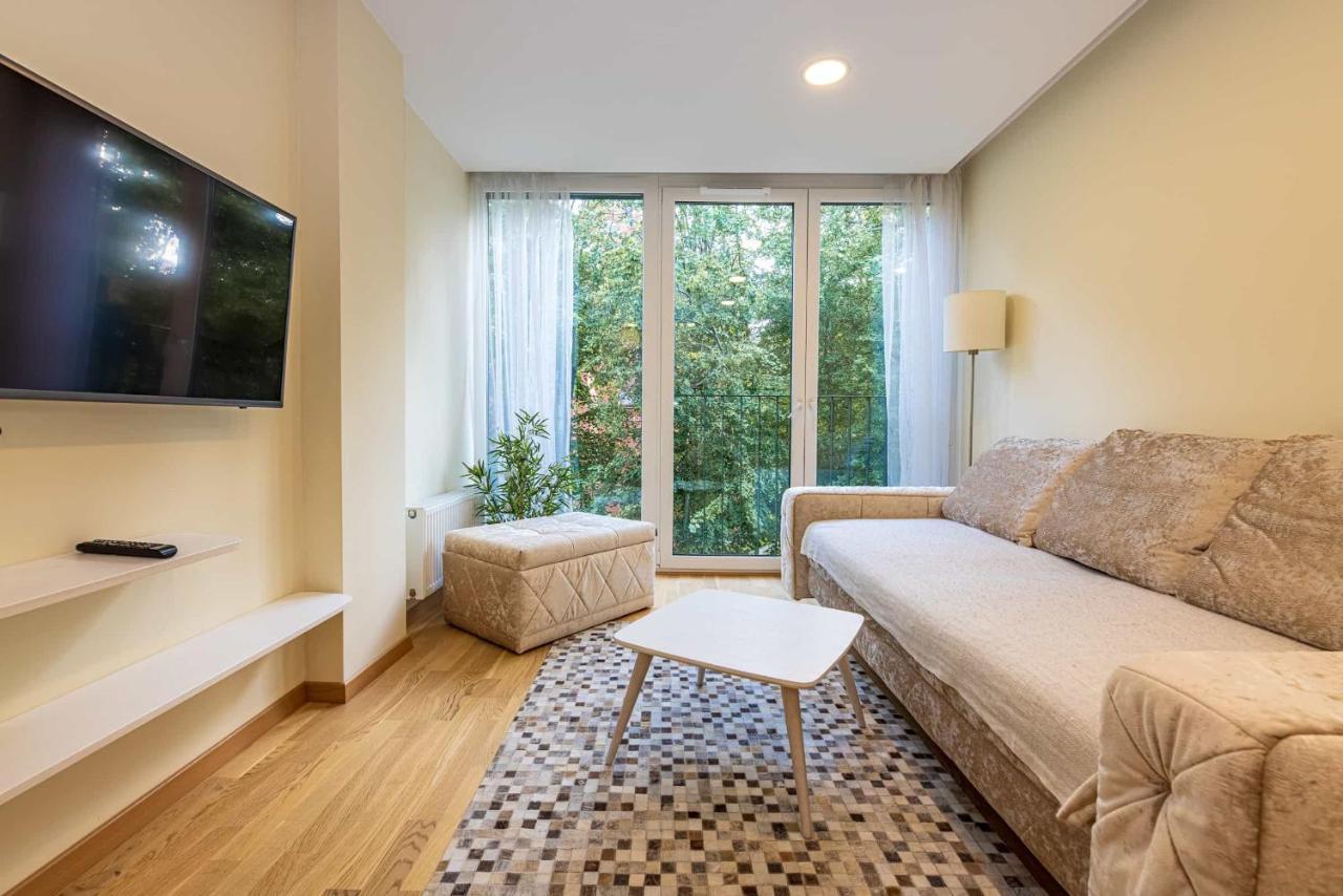 Central Square Apartments Паланга Екстериор снимка