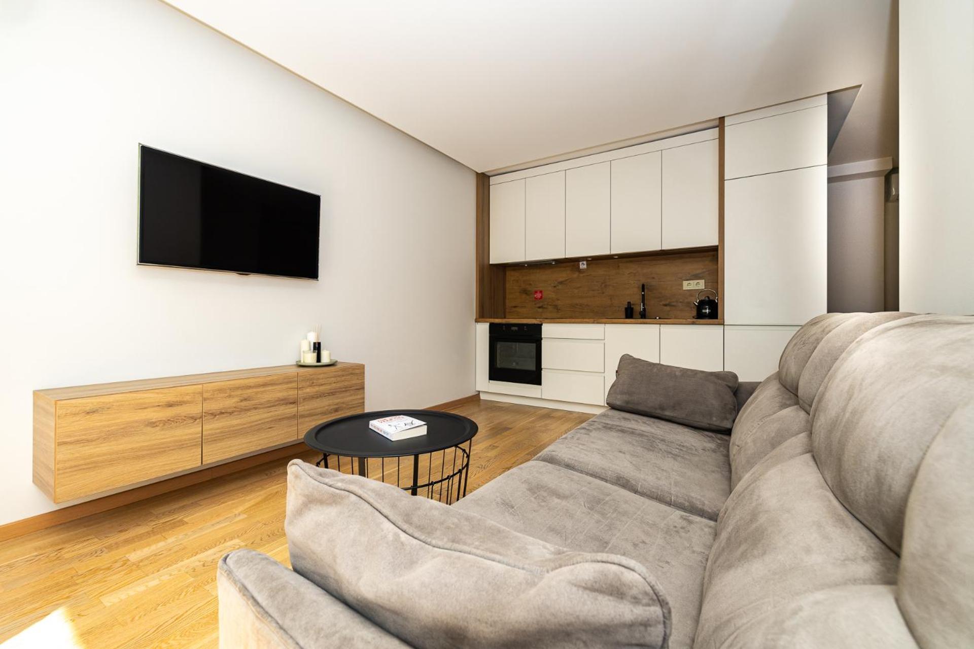Central Square Apartments Паланга Стая снимка
