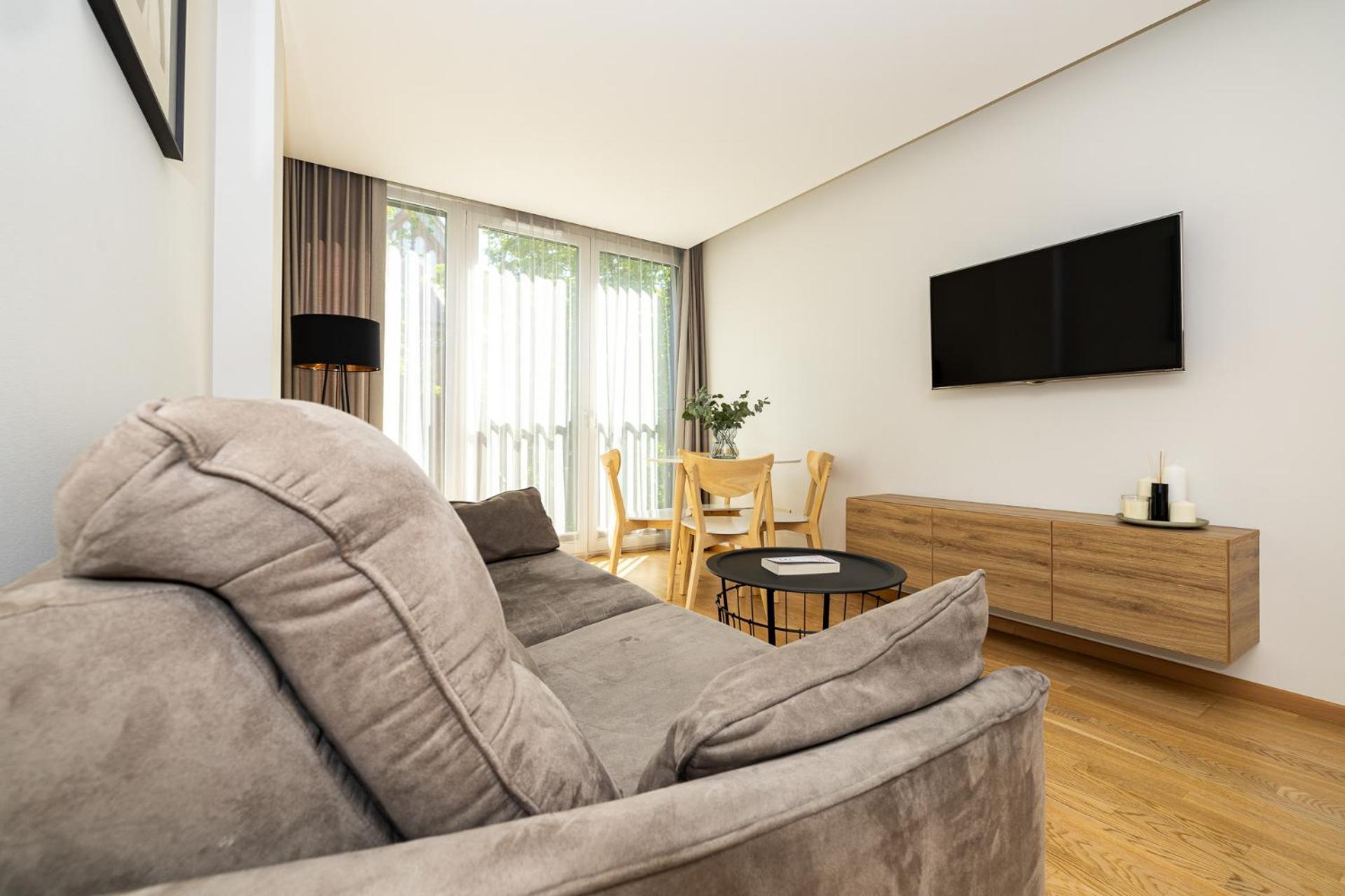 Central Square Apartments Паланга Стая снимка