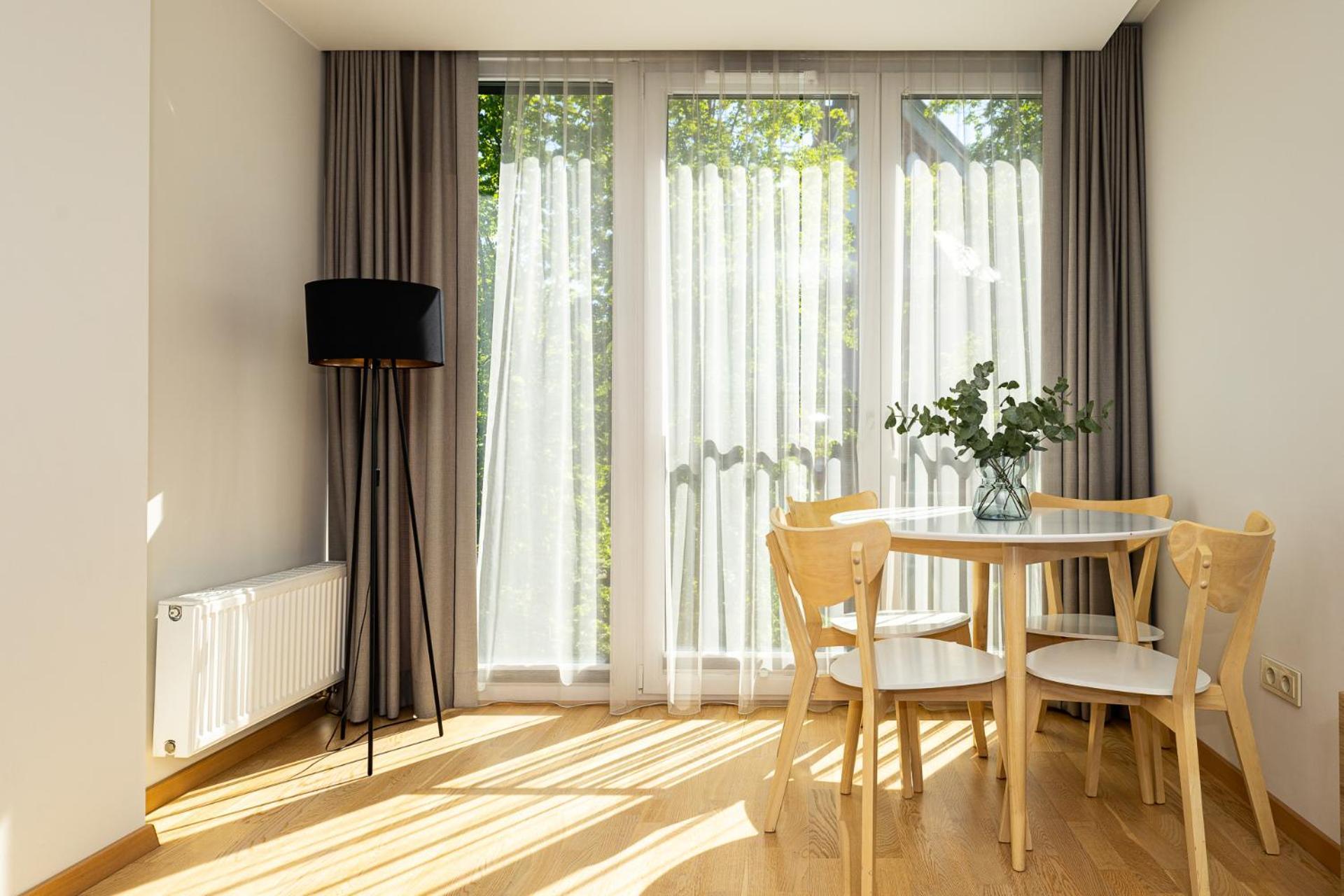 Central Square Apartments Паланга Стая снимка